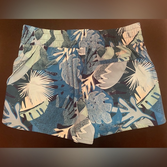 World Wide Sportsman Woman’s Tropical Charter Shorts UPF 50 Size Medium - Picture 6 of 14